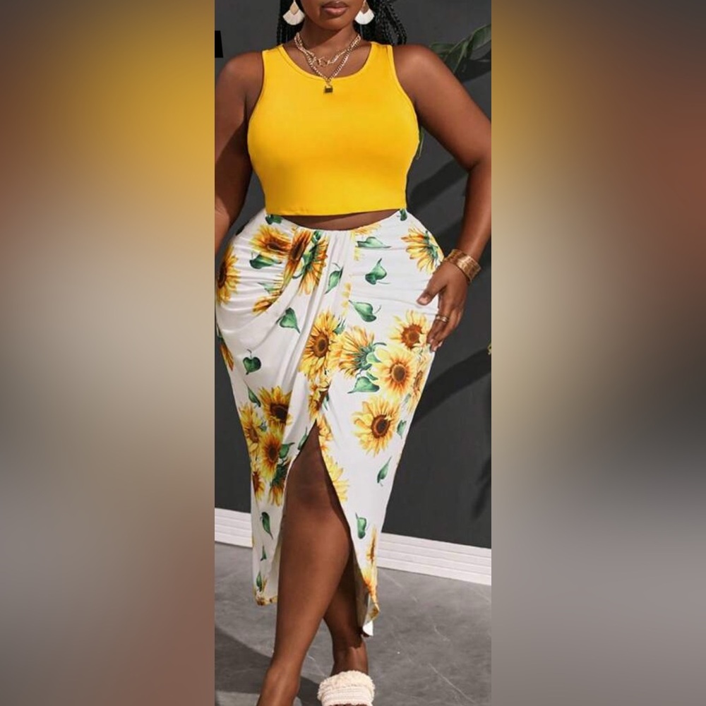 Sunflower Print White Skirt - Picture 4 of 4